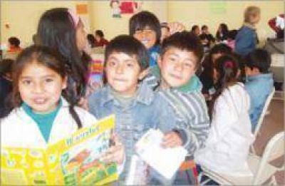Cerca de 10 mil misioneros ya se inscribieron a la Marat�n Nacional de Lectura