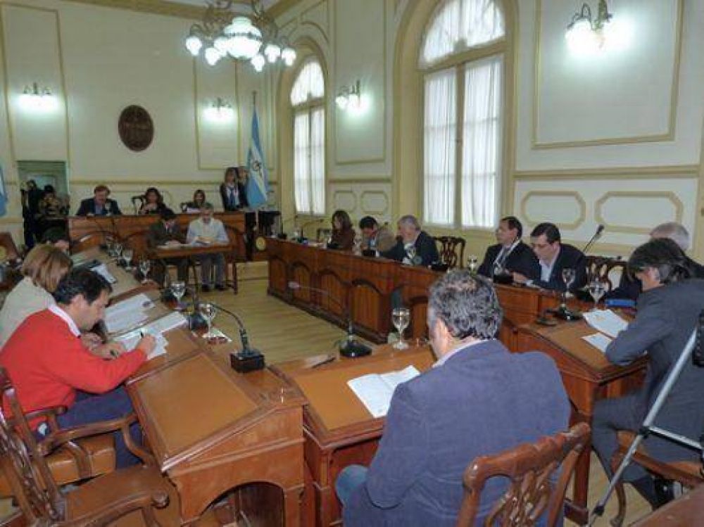 El Invico sali� al cruce de los ediles oficialistas