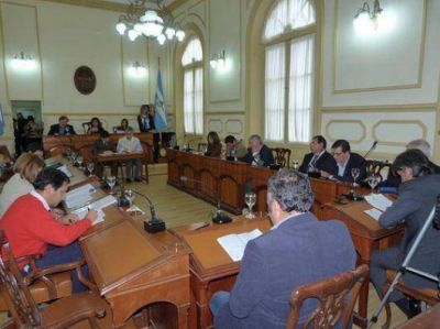 El Invico sali� al cruce de los ediles oficialistas