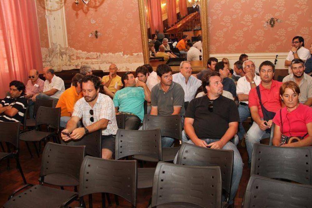 CONVOCATORIA EN APOYO A LA GESTI�N CONTRA LA APLICACI�N DE UNA TASA AL TURISMO