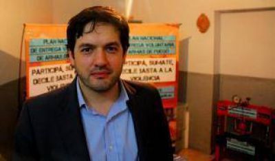 Pagan hasta $ 600 por la entrega de un arma de fuego
