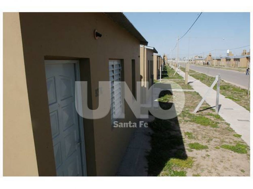 En Santa Fe, la Naci�n redujo en un 90% los fondos para viviendas