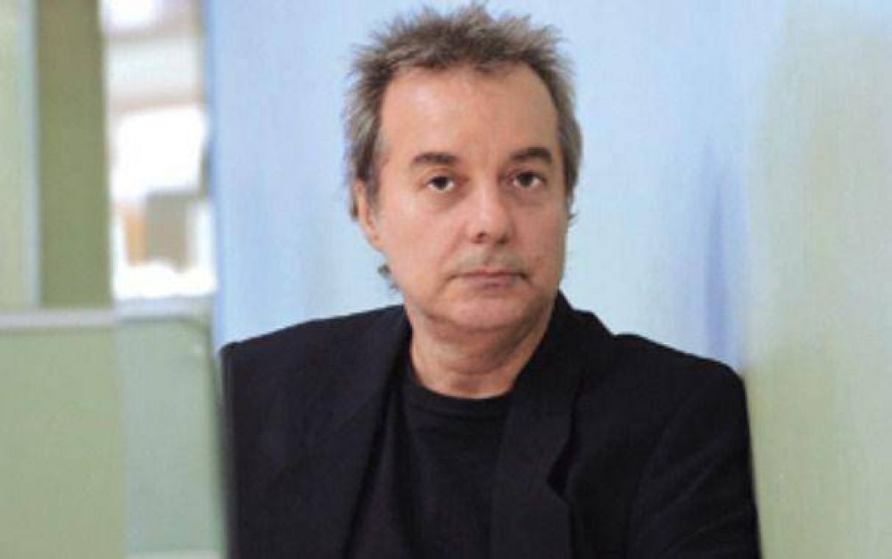 El marplatense Camilo S�nchez compite por el Premio del Lector