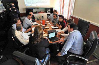 Jefe de Gabinete se reuni� con diputados por obra para viviendas