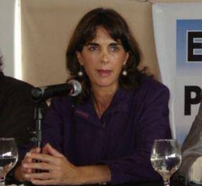 Mar�a Eugenia Bielsa con Cristina