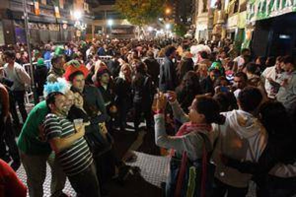 Buenos Aires se ti�� de verde en el festejo de San Patricio, el patrono de Irlanda