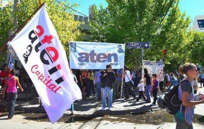 La conducci�n de ATEN se re�ne hoy con los diputados