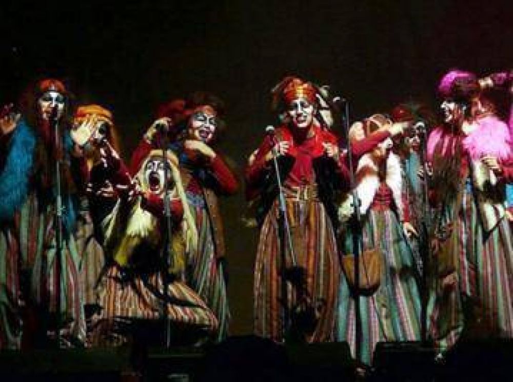 El jueves llega a Tres Arroyos la murga "Agarrate Catalina"