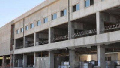 Avanzan obras del Hospital del Bicentenario