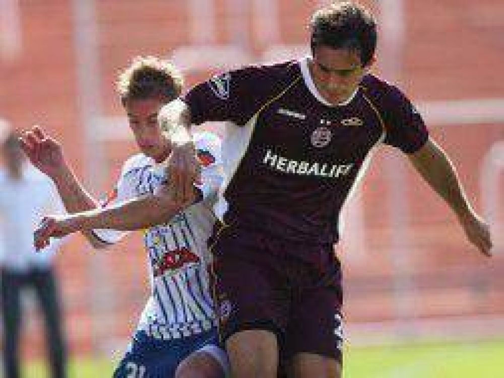 Torneo Final: Lan�s venci� a Godoy Cruz y es el �nico l�der del f�tbol argentino