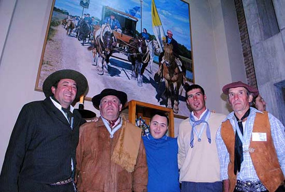 Inauguraron el mural en homenaje al padre Jess Menda y los Gauchos Peregrinos