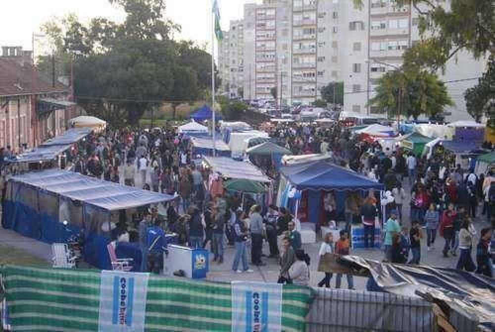 CULMIN� LA FIESTA POR EL D�A MUNDIAL DEL ARTESANO