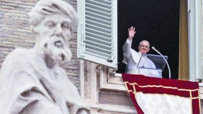 El primer Angelus del Papa: �Dios no se cansa de perdonar�
