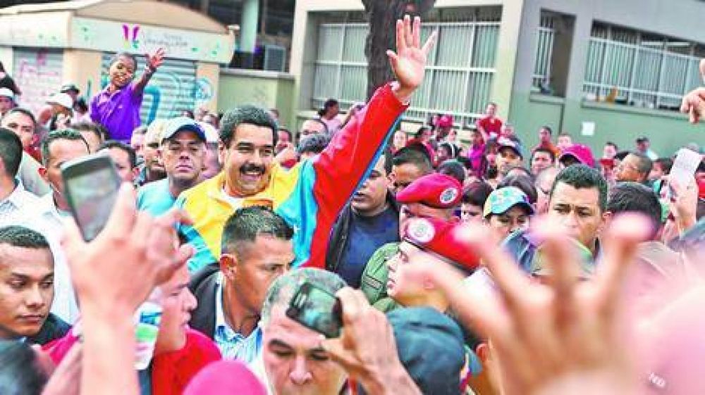Afirman que Ch�vez dej� un testamento en manos de Cristina Kirchner
