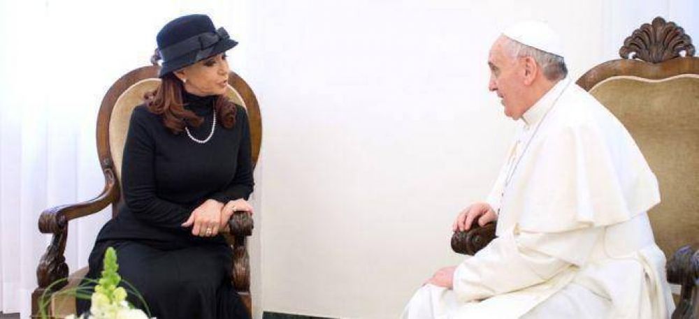 El papa Francisco le recordó a Cristina el drama de la pobreza