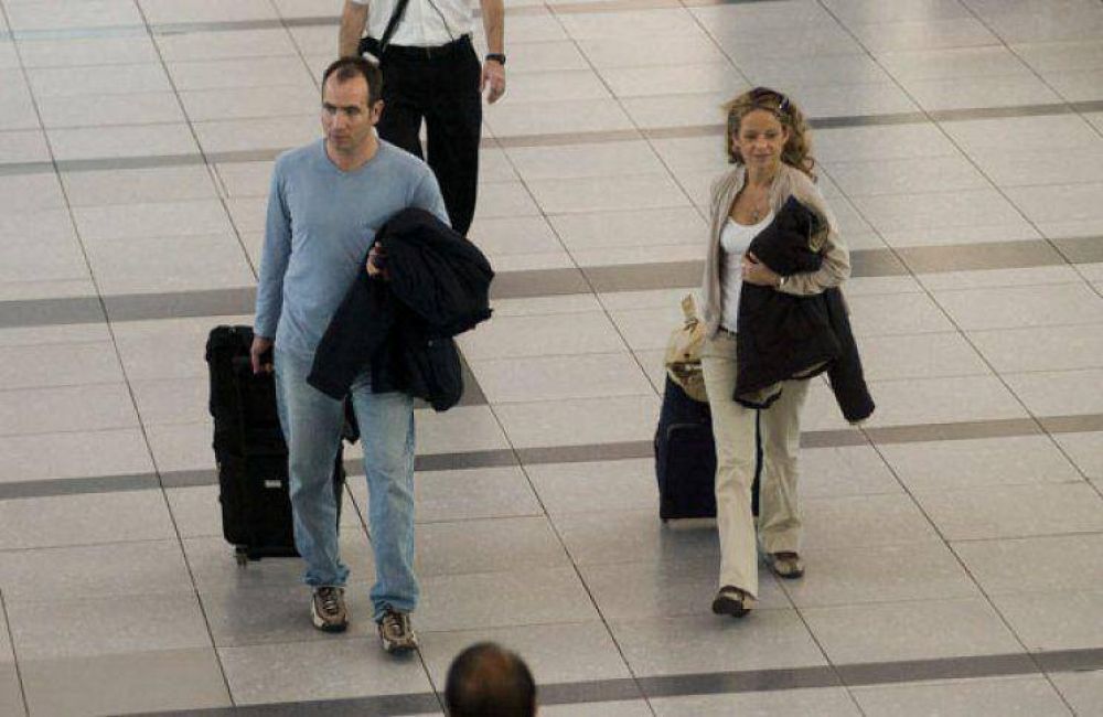 Qui�nes pagar�n el 20% de recargo a turistas y c�mo recuperarlo