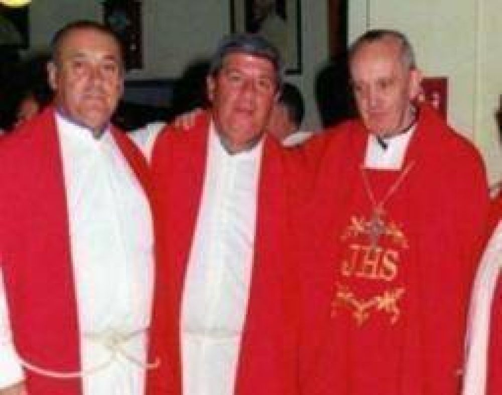 Cura riojano relat� como Bergoglio le salv� la vida durante la dictadura
