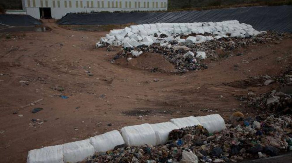 Denuncian fallas en planta de basura de Calamuchita