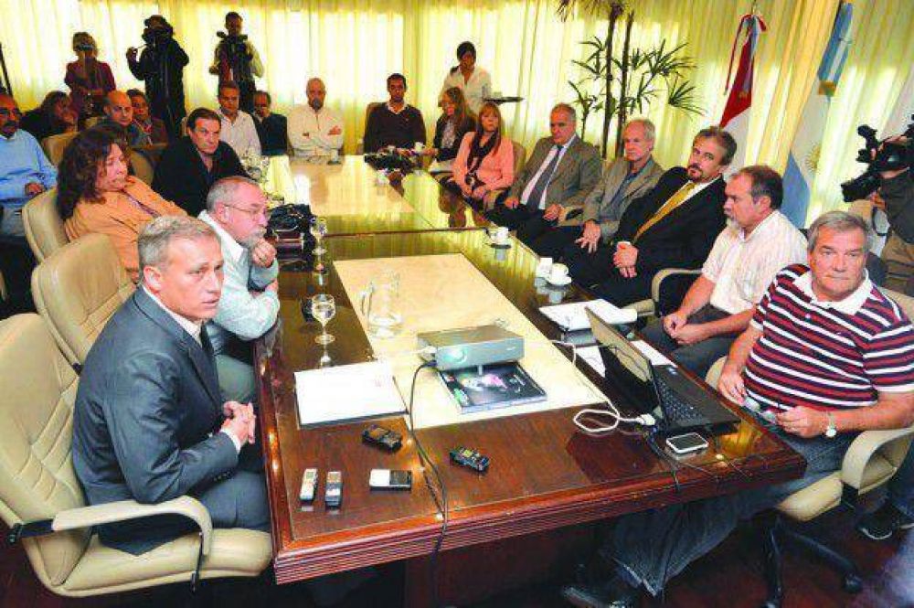 Carlos Paz: Pavimentar�n m�s de 100 cuadras en 2013