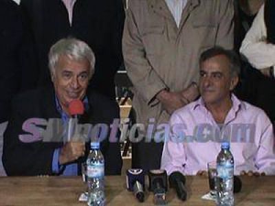De la Sota y Cariglino defendieron al Papa Francisco y criticaron al gobierno nacional