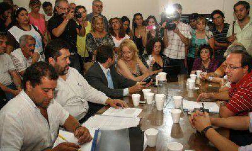 Aseguran que la oferta de un aumento de 25% para los docentes es la �ltima
