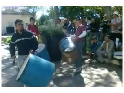 Tras una reuni�n en Casa de Gobierno, reabrir� sus puertas el frigor�fico Ohaky