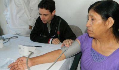 Charlas y controles para prevenir enfermedades renales