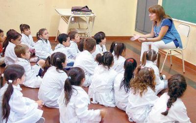 Educaci�n sugiere a las escuelas trabajar con la relevancia hist�rica de la asunci�n del Papa Francisco