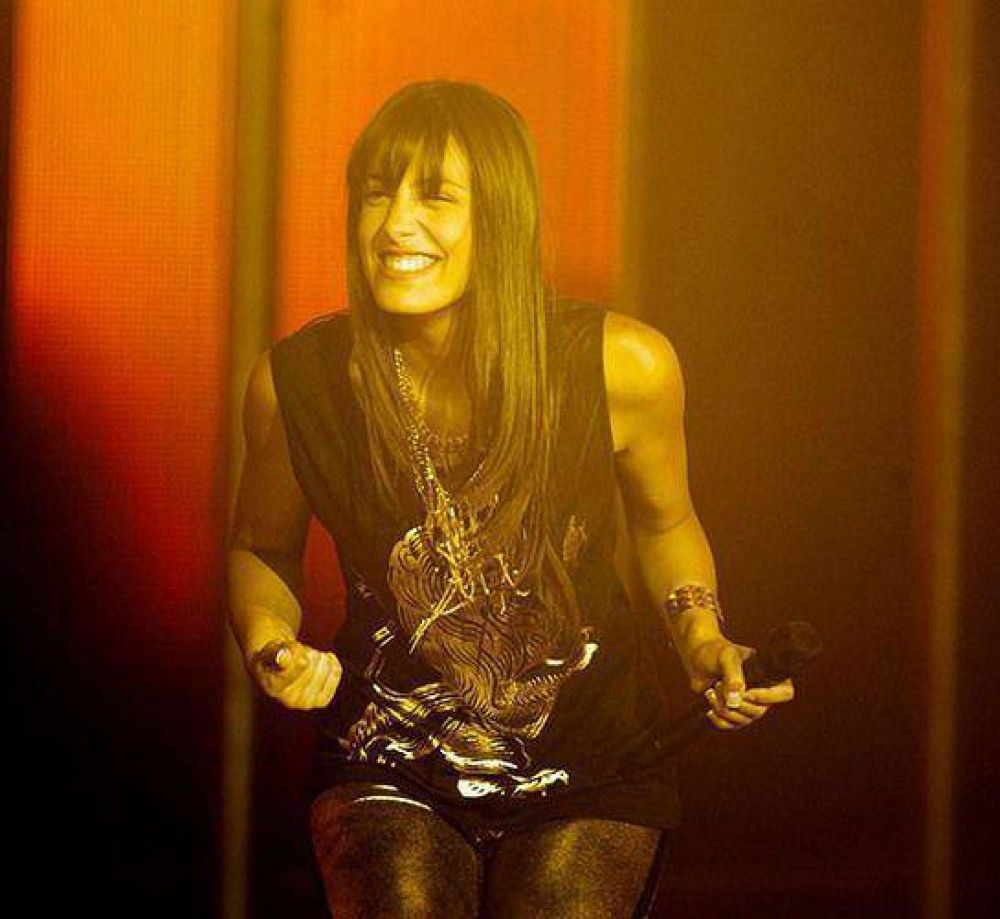 Joanina Deangeli, la voz marplatense de Operaci�n Triunfo, La Banda