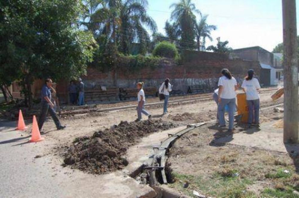 Analizan la instrumentaci�n del plan Ellas Hacen en Capital