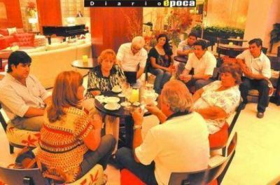 A un mes del carnaval comparsas reclaman parte del pago de cachet