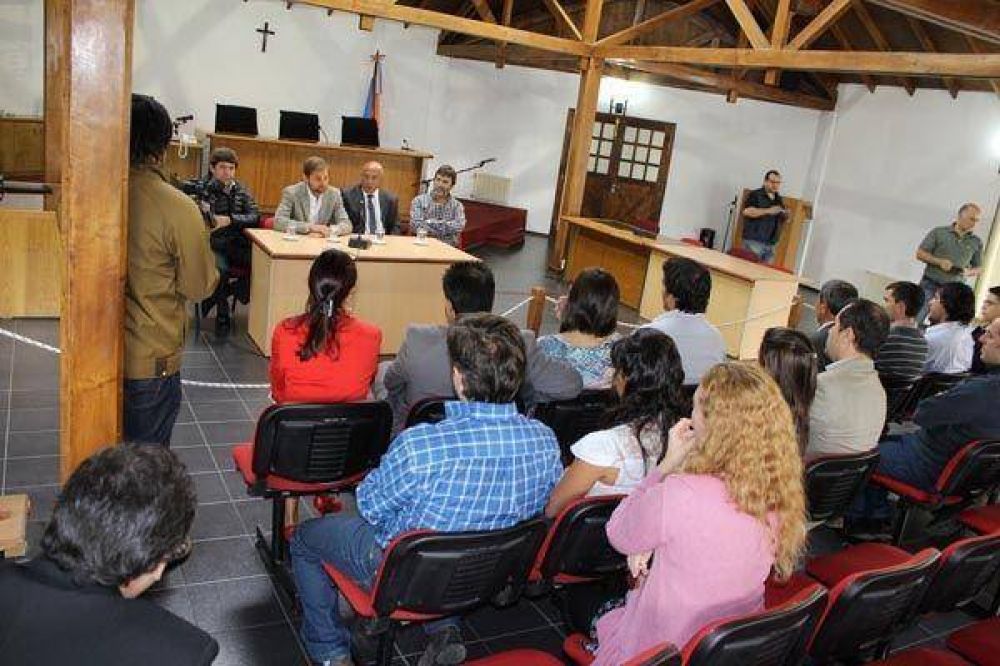 El municipio de Ushuaia firm� convenio con los judiciales por viviendas