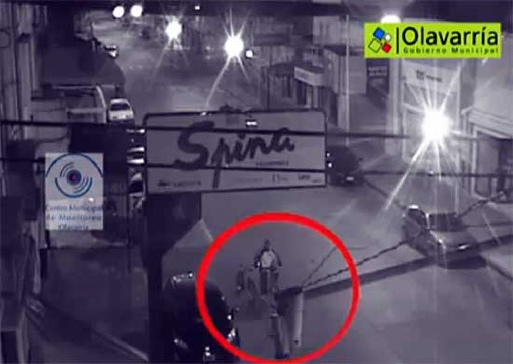 Fueron detectados por las c�maras cuando robaban motos y terminaron aprehendidos
