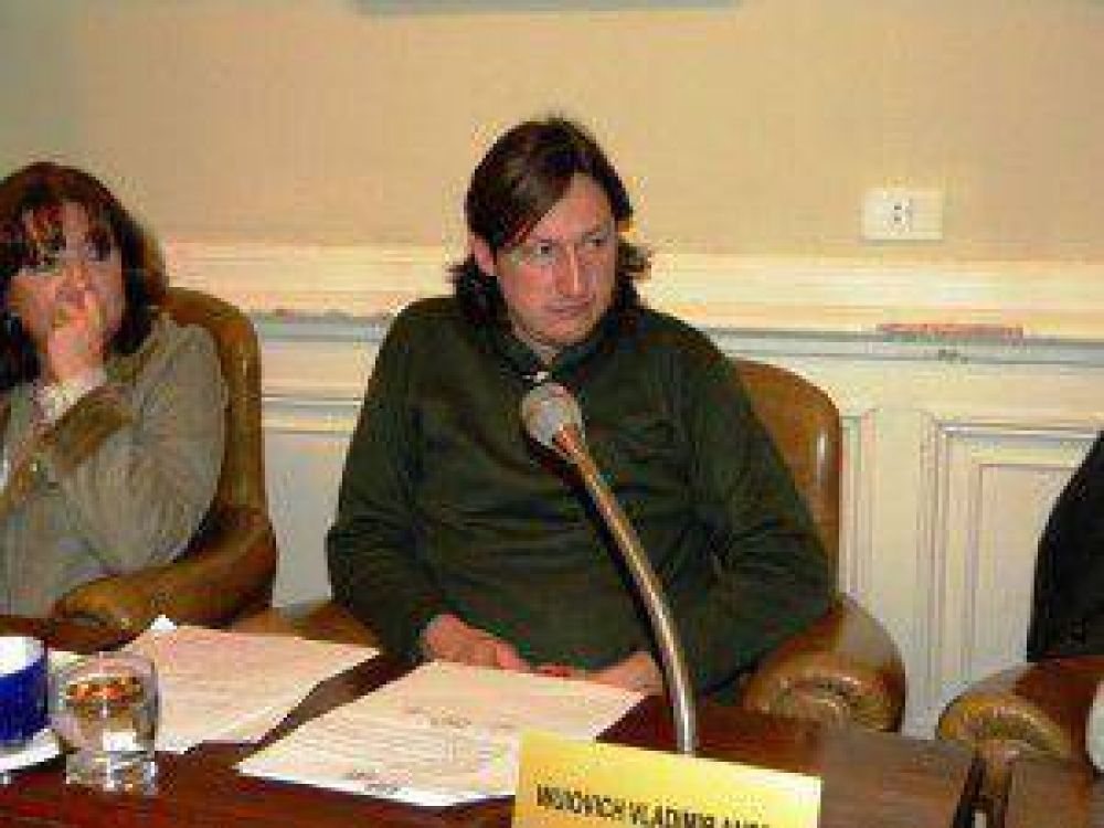 El concejal Vladimir Wuiovich le solicit� al Ejecutivo Municipal la rendici�n de cuentas del carnaval 2013