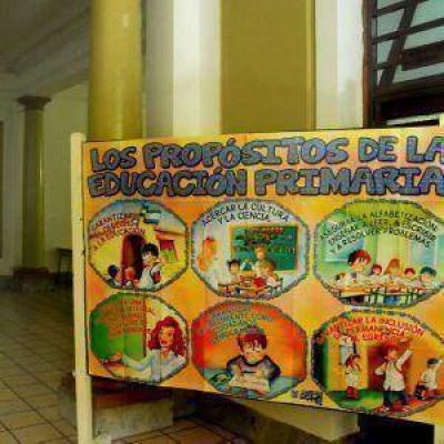 Siguen los paros docentes y la Provincia analiza la conciliaci�n