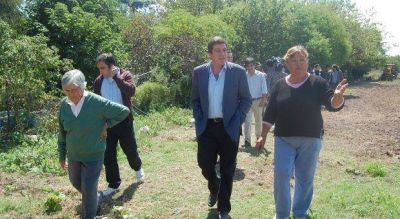 Mariotto promover� el debate de una ley que regule el uso de agrot�xicos