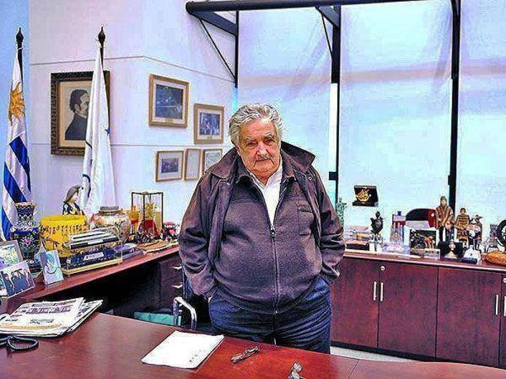 Por qu Mujica no fue a la asuncin de Francisco?