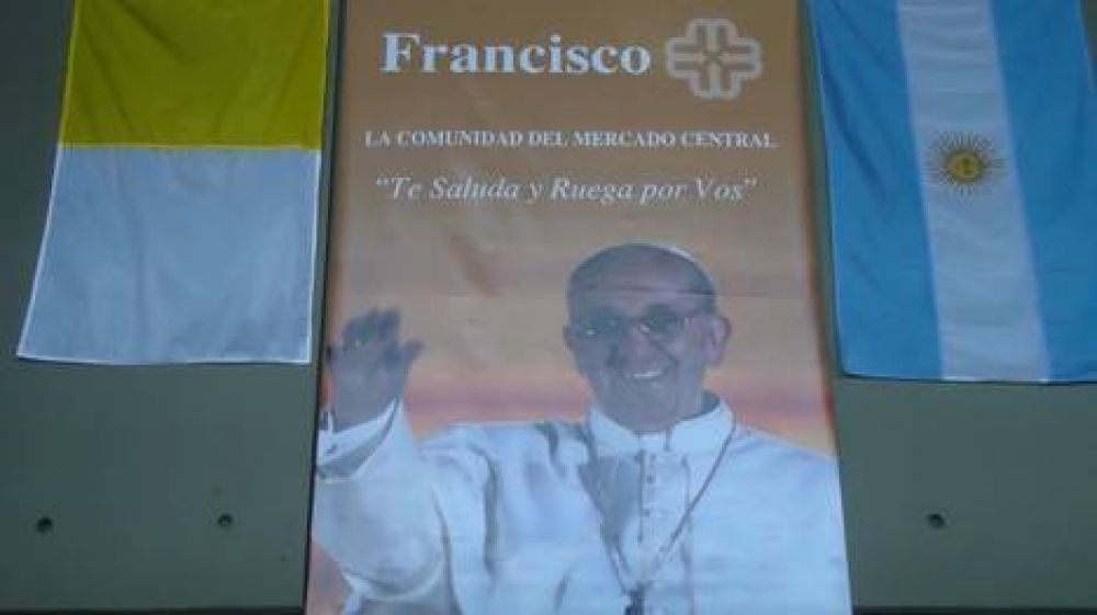 Moreno le respondi� a Carta Abierta: llev� el furor papista al Mercado Central