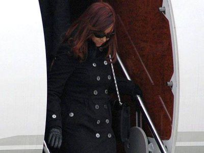 La presidente Cristina Kirchner vuelve al pa�s tras su viaje al Vaticano