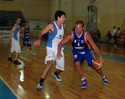 "Defender duro", la principal virtud seg�n Casemayor