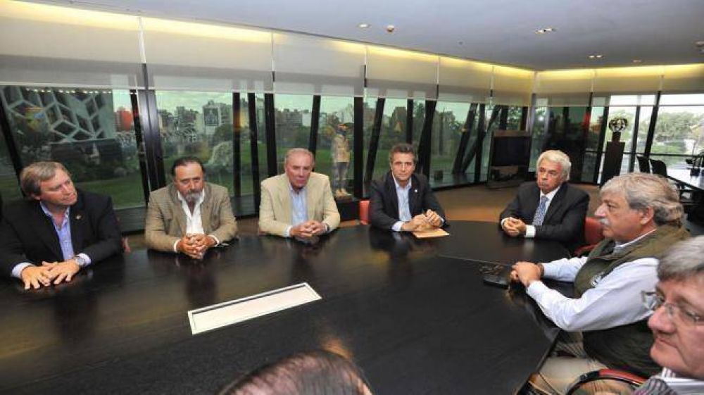 De la Sota le pidi� unidad al ruralismo