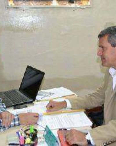 Corregido present� a las autoridades detalles del Boleto estudiantil gratuito aplicado en Corrientes