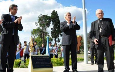 Inauguraron un solar en homenaje al Papa en C�rdoba