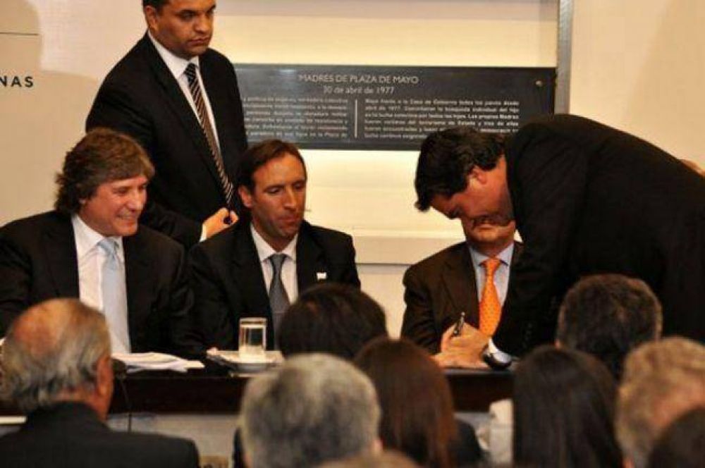 La CAF y el BID aportar�n m�s fondos para obras p�blicas y producci�n local