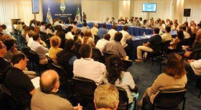 El gobierno evalu� medidas para fortalecer el sistema de salud