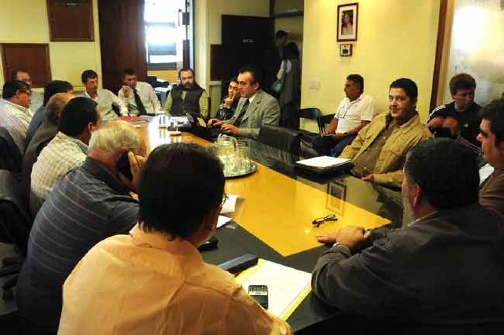 Los gremios y el Gobierno pasaron a un nuevo cuarto intermedio