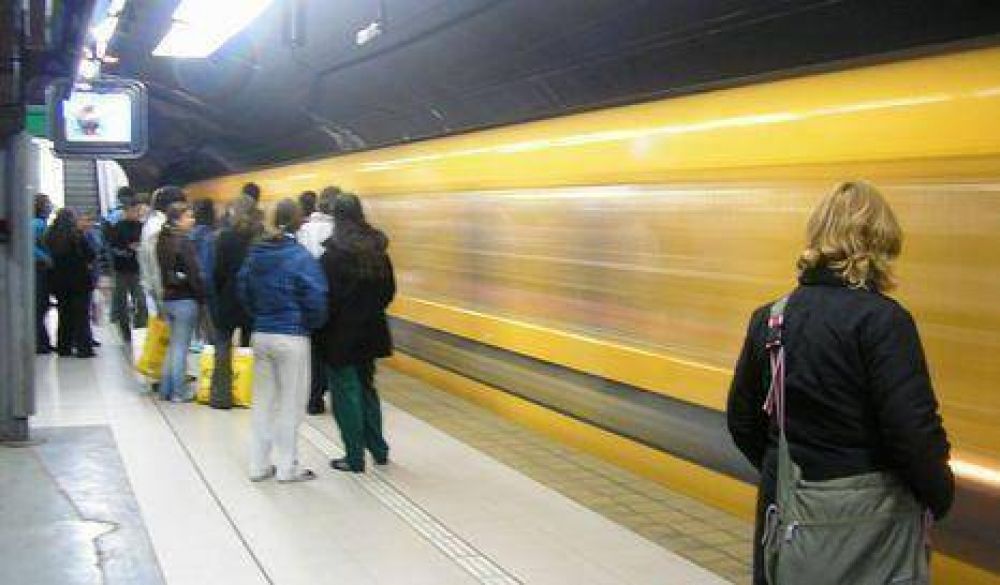 "El aumento es por una inflaci�n desenfrenada"
