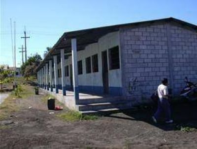 Entregaron subsidios para la escuela N�1.185 