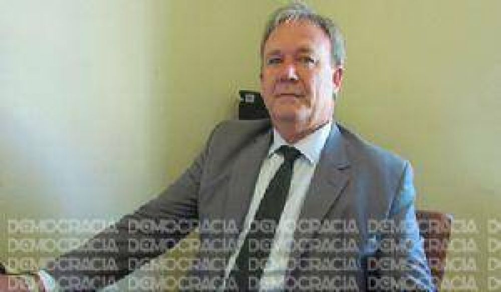 V�ctor Knappe dijo que �trabajan para recuperar la paz social�