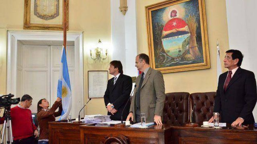 Paran�: comienza hoy mi�rcoles la actividad parlamentaria  